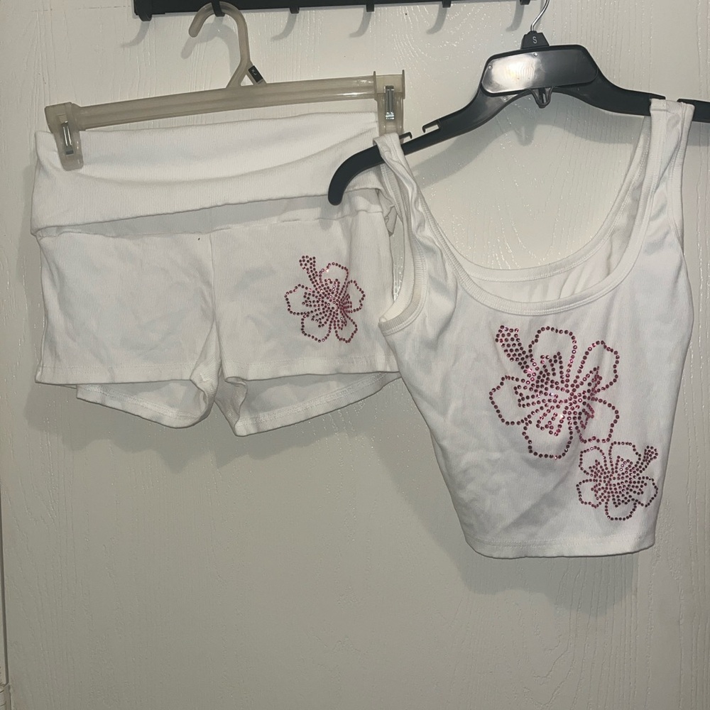 Missguided White Crop Top with Pink Bejeweled Floral Design - Picture 3 of 8